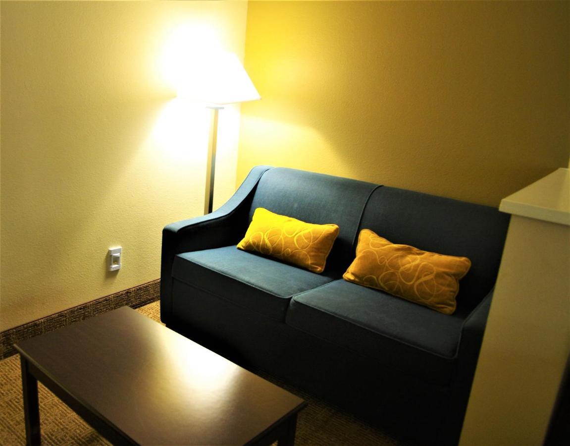 Comfort Suites Tulare Exteriér fotografie