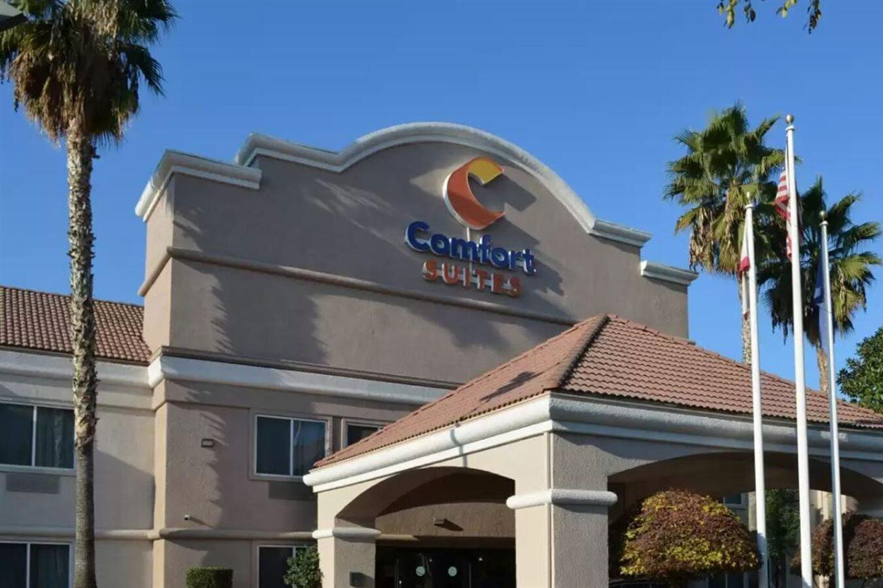 Comfort Suites Tulare Exteriér fotografie